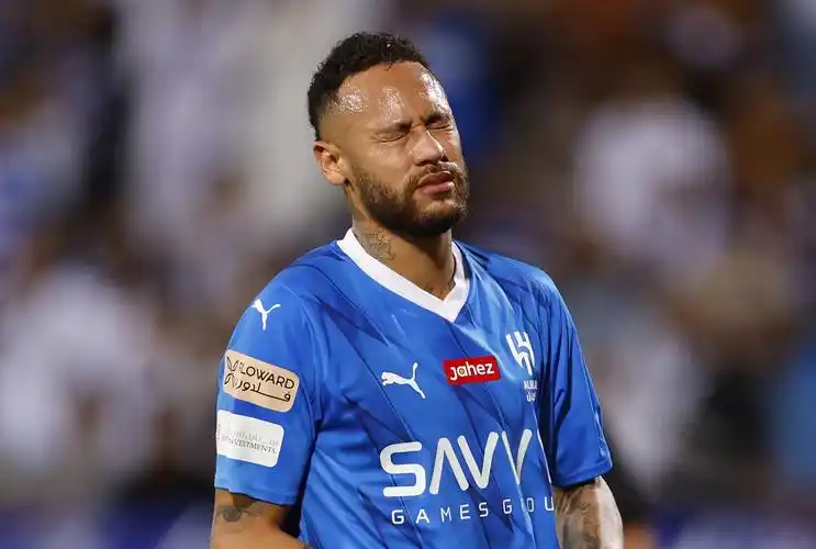 英超赛场再 英超赛场再