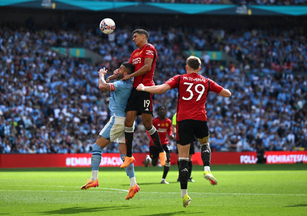 球队中场的 球队中场的